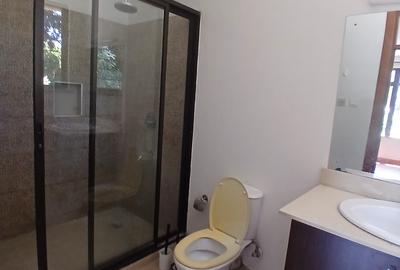 5 Bed Townhouse with En Suite at Lavington Green - 2