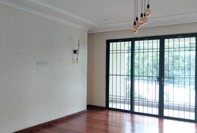 6 Bed Villa with En Suite in Loresho - 3
