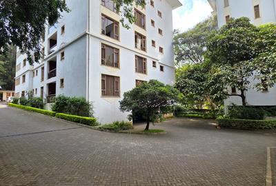 Furnished 3 Bed Apartment with En Suite at Riverside Drive - 4