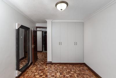 4 Bed House with En Suite at Runda - 2