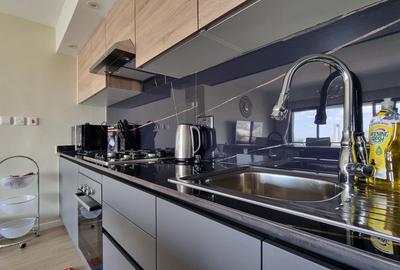 Serviced 2 Bed Apartment with En Suite at Riverside Drive - 3