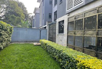5 Bed Townhouse with En Suite in Lavington