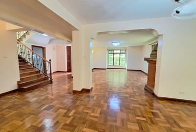 5 Bed Townhouse with En Suite at Othaya Road - 3
