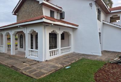 5 Bed Villa with En Suite in Runda - 4
