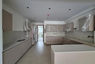 3 Bed Apartment with En Suite at Off Peponi Rd - 3