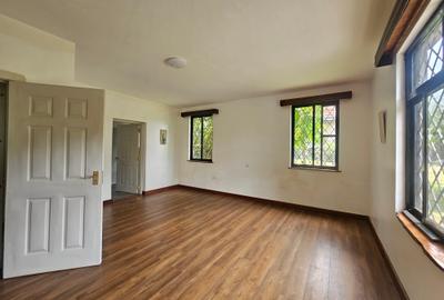 4 Bed Villa with En Suite in Kiambu Road - 3