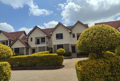 5 Bed Villa with En Suite in Ngong