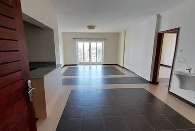 2 Bed Apartment with En Suite at Hatheru Road