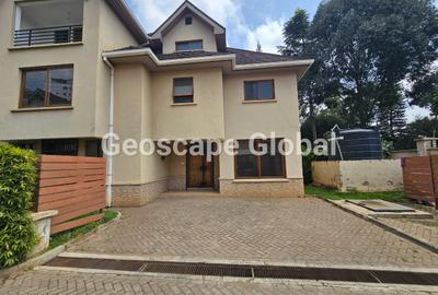 5 Bed Townhouse with En Suite in Lavington - 3