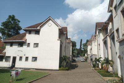 5 Bed Townhouse with En Suite at Lavington Estate Nairobi