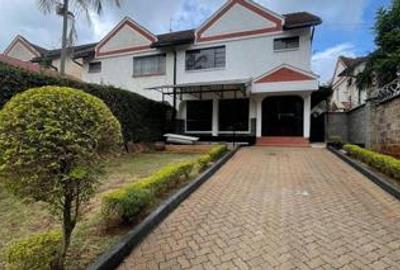 4 Bed Townhouse with En Suite at Lavington