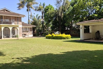 4 Bed House with En Suite in Runda - 2