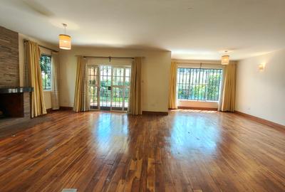 5 Bed Townhouse with En Suite at Spring Valley - 4