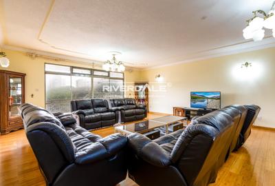 3 Bed Apartment with En Suite in Parklands