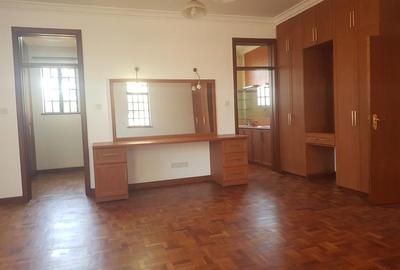 4 Bed Townhouse with En Suite in Lavington