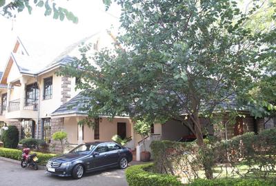 5 Bed Townhouse with En Suite in Lavington