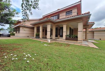 5 Bed Townhouse with En Suite in Runda