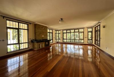 6 Bed House with En Suite at Kitisuru