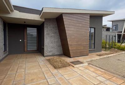 3 Bed Villa with En Suite in Rironi