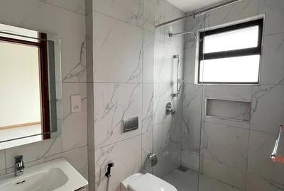 2 Bed Apartment in Kilimani - 3