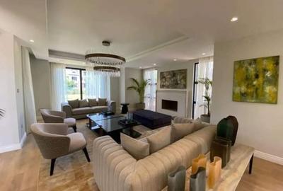 5 Bed House with En Suite in Runda - 4