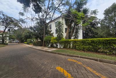3 Bed Apartment with En Suite in Muthaiga - 2