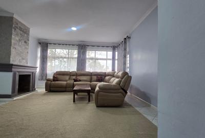 2 Bed Apartment with En Suite in Runda