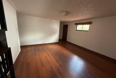 6 Bed House with En Suite in Gigiri - 3