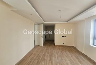 3 Bed Apartment with En Suite in Spring Valley - 2