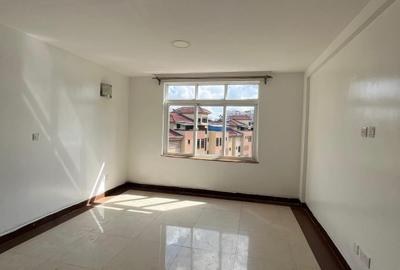 3 Bed Apartment in Kileleshwa - 4