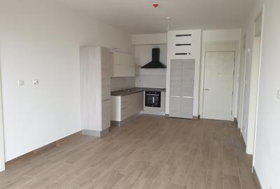 2 Bed Apartment with En Suite in Westlands Area - 3