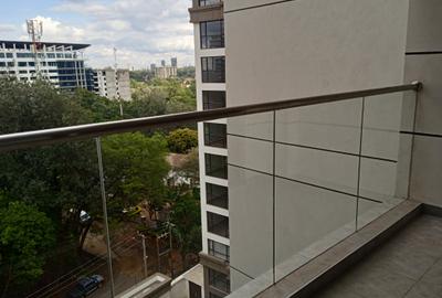 Serviced 3 Bed Apartment with En Suite at Riverside Drive.