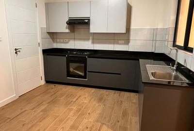 2 Bed Apartment with En Suite in Lavington