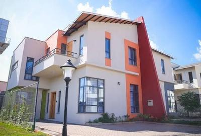 4 Bed Townhouse with En Suite at Langata Road