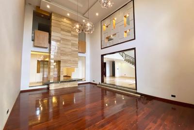 5 Bed Villa with En Suite at Runda - 4