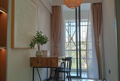 1 Bed Apartment with En Suite at Off Wood Avenue - 2