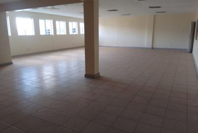 8,500 ft² Warehouse with Service Charge Included in Embakasi - 4