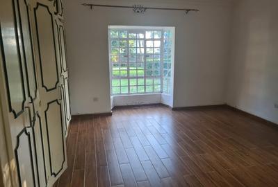 7 Bed House with En Suite at Njathaini Road