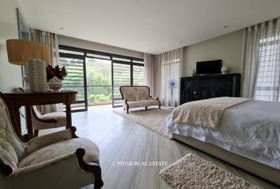 5 Bed Townhouse with Swimming Pool in Kitisuru