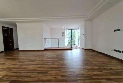 5 Bed Villa with En Suite at Lavington - 4