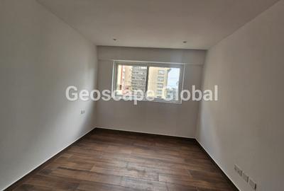 2 Bed Apartment with En Suite in Westlands Area