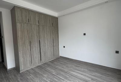 2 Bed Apartment with En Suite at Kirichwa