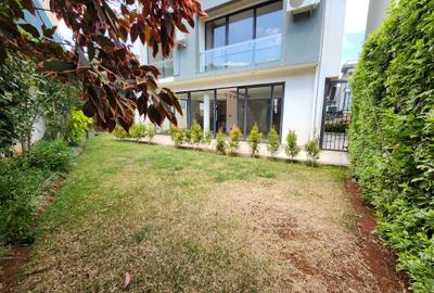 4 Bed Villa with En Suite in Lavington