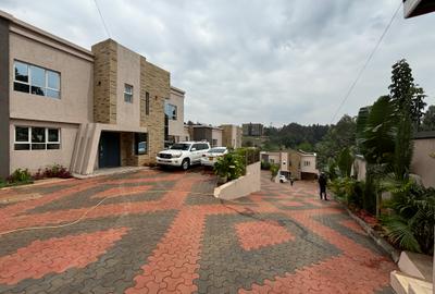 4 Bed Villa with En Suite in Kiambu Road