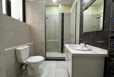 4 Bed Apartment with En Suite in Westlands Area - 3