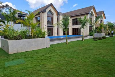 4 Bed House with En Suite in Runda - 4