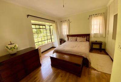 4 Bed Townhouse with En Suite at Redhill - 4