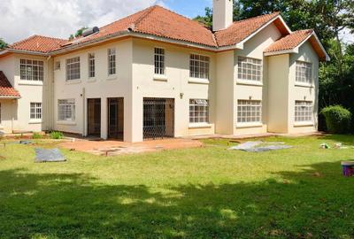 5 Bed House with Staff Quarters in Nyari