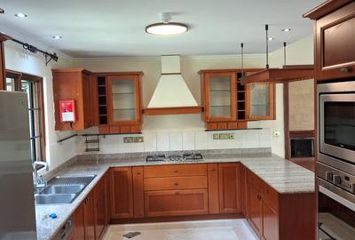 4 Bed Townhouse with En Suite at Kigwa Ridge - 3