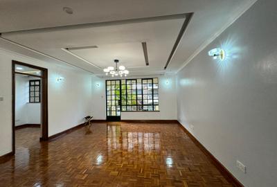 3 Bed Apartment with En Suite in Kileleshwa